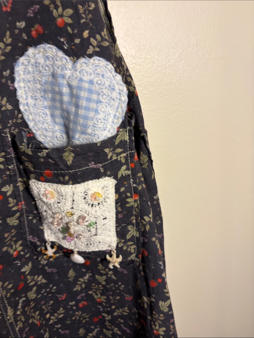 POL Dark Floral Wide-Leg Jumpsuit with Patchwork Pockets - Picture 3 of 8